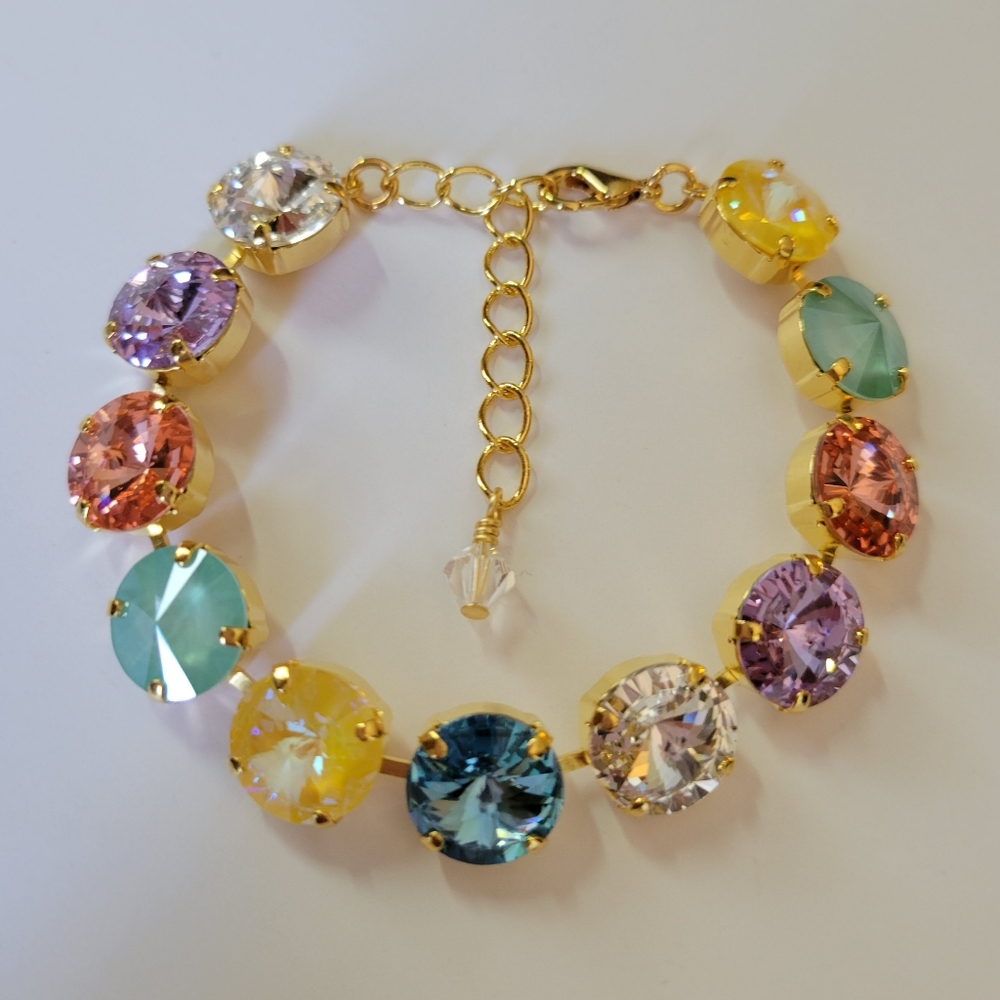 Austrian Crystal Tennis Bracelet in Gold - Picture 3 of 4